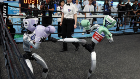 Çin birinci robot olimpiyatlarını gerçekleştirdi