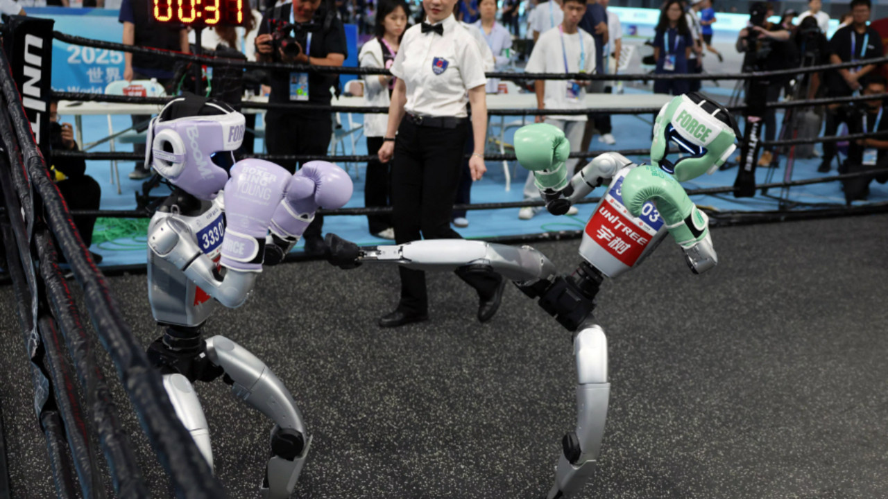 Çin birinci robot olimpiyatlarını gerçekleştirdi