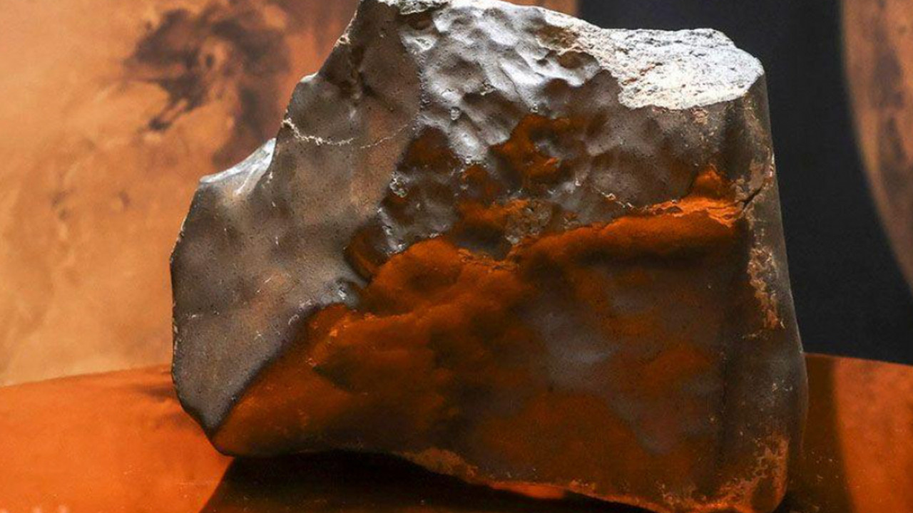 Dünyadan bile yaşlı! Meskene düşen meteorun sırrı