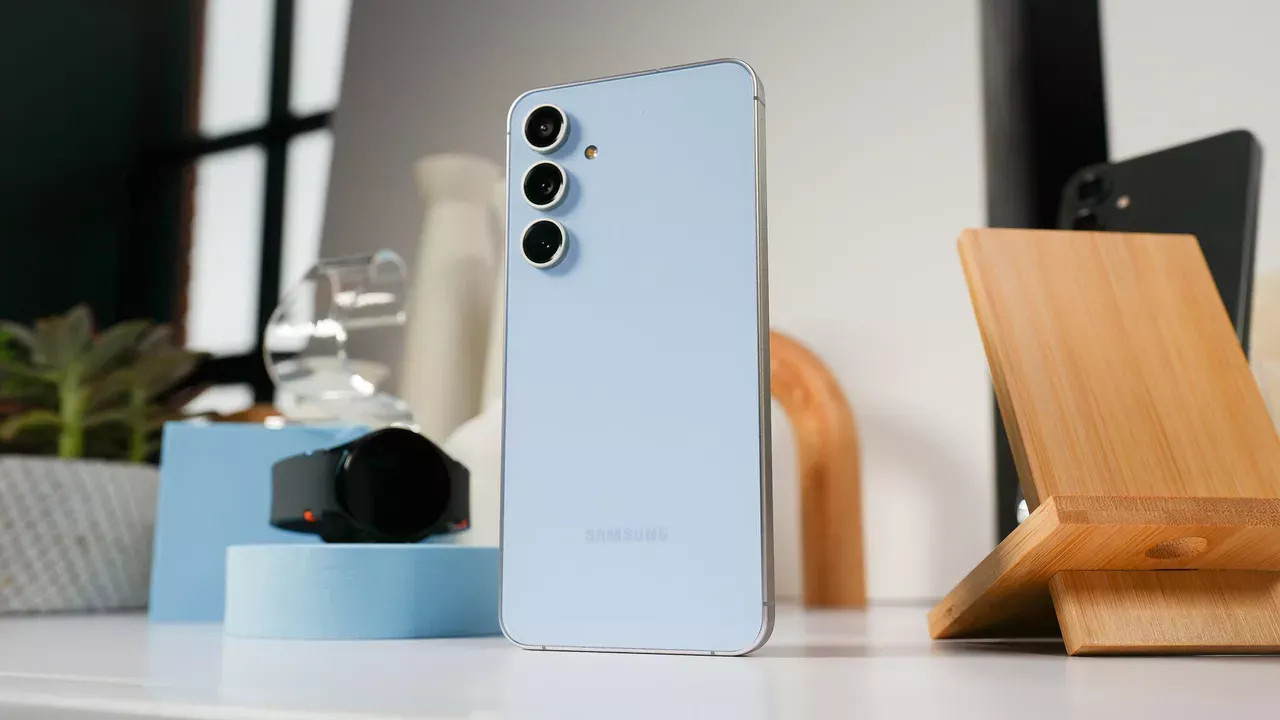 Samsung Galaxy S25 FE renk seçenekleri aşikâr oldu