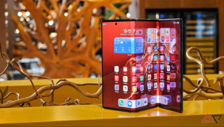Samsung’un üç ekranlı katlanabilir modeli için yeni detaylar!
