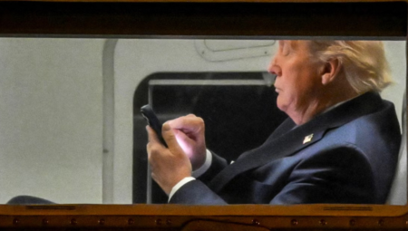 Trump’tan vizelere dev artırım: Yeni müracaatlar için 100 bin dolar fiyat kuralı