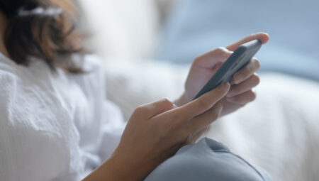 Zelzele erken uyarısı için yeni umut: Akıllı telefonlar sismik dedektöre dönüşebilir!