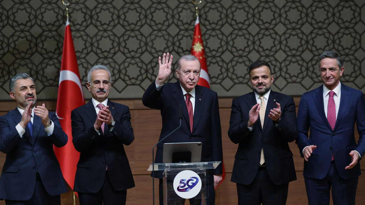 81 vilayette 5G devri: Türkiye’de 5G kullanıma sunuldu