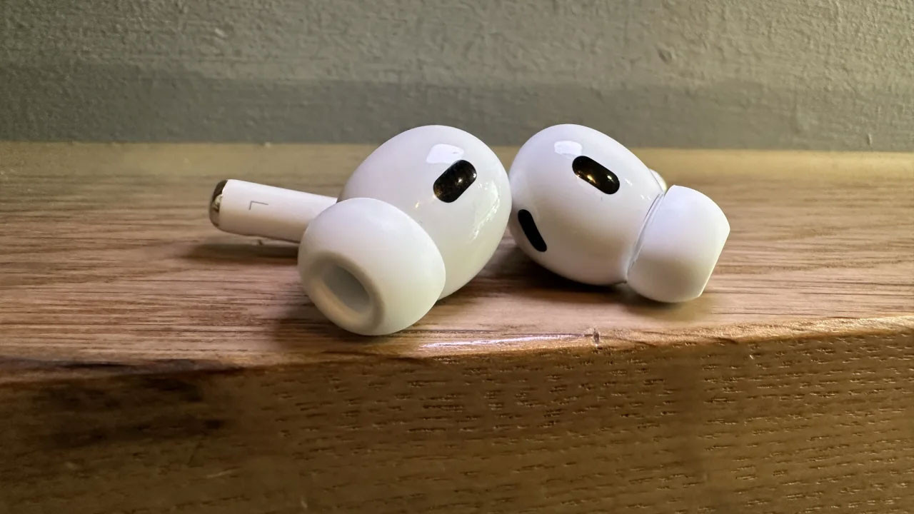 AirPods Pro’da kamera periyodu: Kulaklık değil, gözlük gibi!