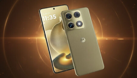 Motorola birinci yan katlanabilir telefonunu tanıttı