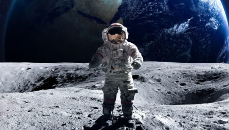NASA’dan onay çıktı: Astronotlar akıllı telefon kullanabilecek