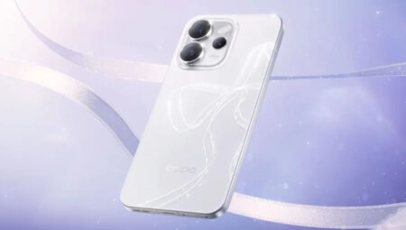 OPPO Reno 15 göz kırpıyor
