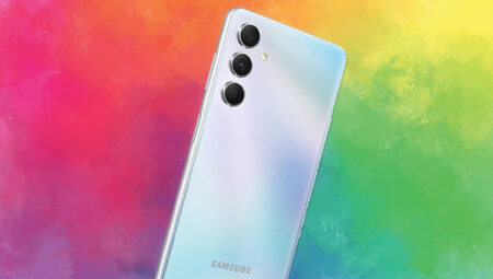 Samsung’dan atak: Galaxy M54 için Nisan 2026 güncellemesi yayında!