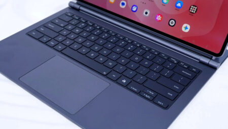 Samsung’un ultra değerli tablet klavyesi satışta