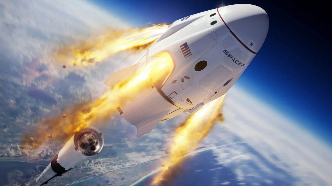 SpaceX,  2 Milyar Dolarlık Uydu Muahedesi Alıyor