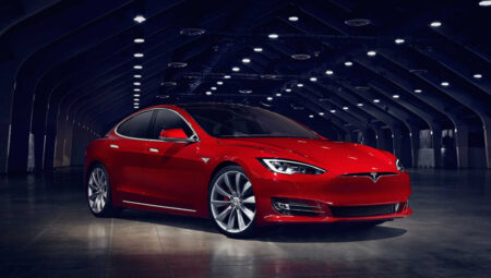 Tesla, xAI şirketine 2 milyar dolar yatırdı