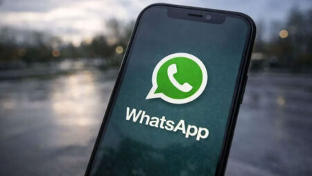 WhatsApp’ta 24 saat sonu kalkıyor: Durum paylaşımları artık silinmeyecek!